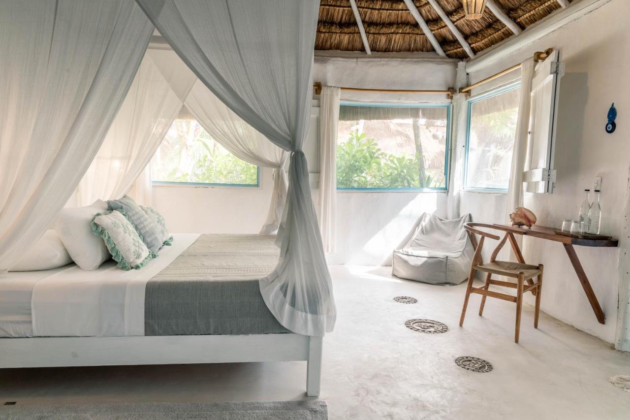 Hôtel Playa Mambo Eco Cabanas à Tulum Extérieur photo